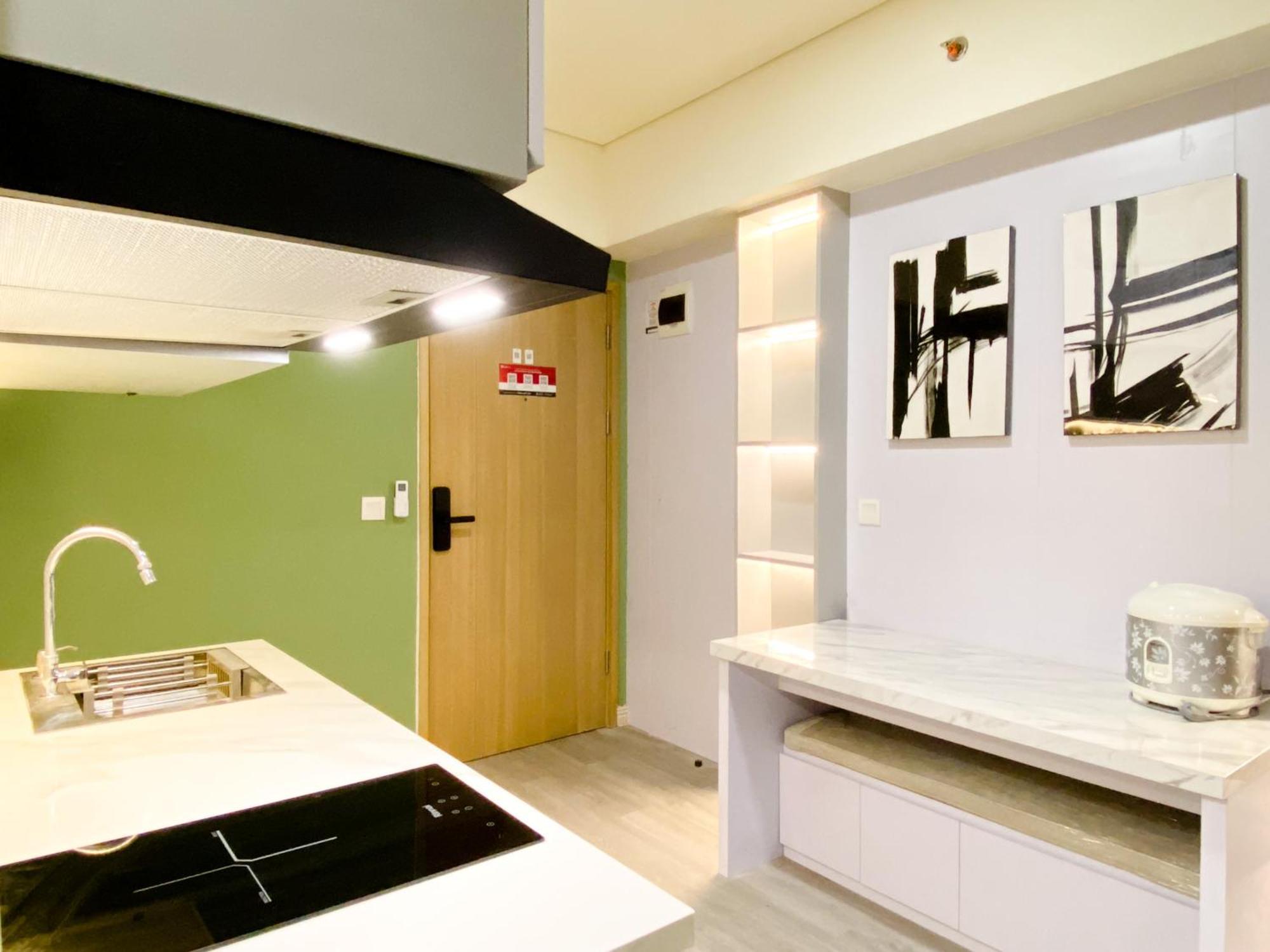 Best Homey 2Br At Meikarta Apartment By Travelio Cikarang Eksteriør billede